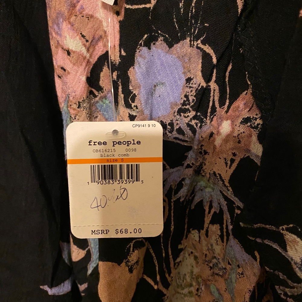 Free People Tank - Picture 3 of 3